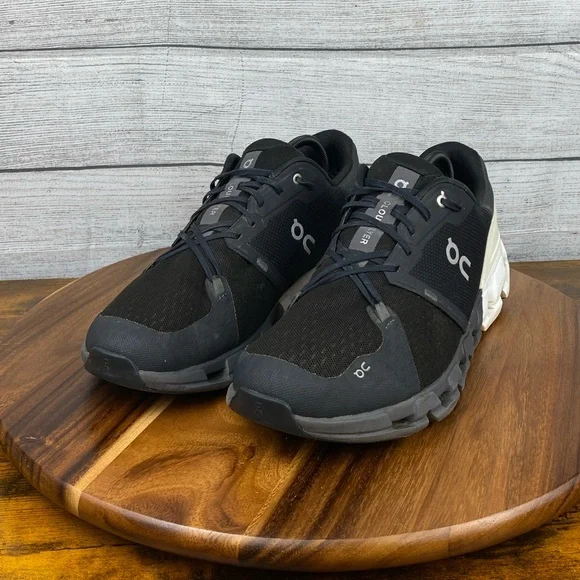 ON Running Cloudflyer 4 Black White Men’s Shoes Sneaker Size 13